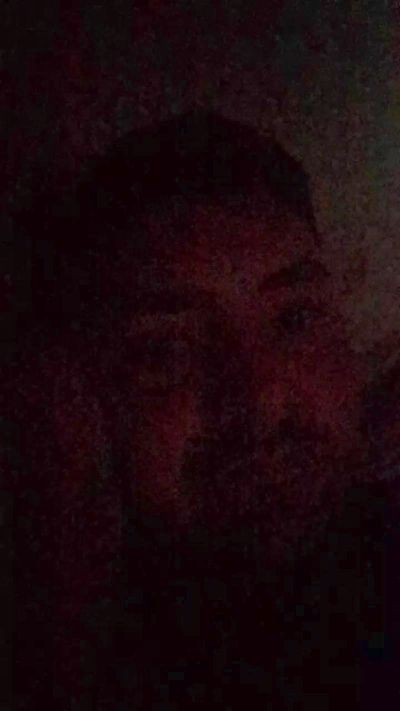 Guille_1999 live cam on Cam4