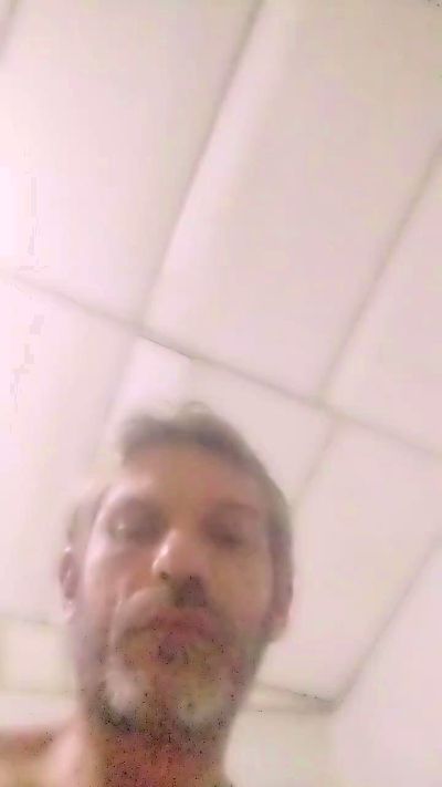 Guillesex777 live cam on Cam4