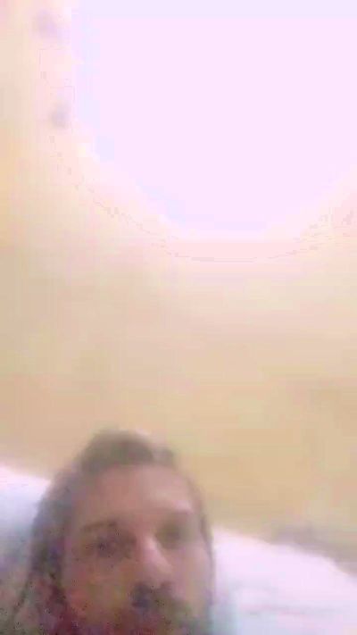 Guillesex777 live cam on Cam4