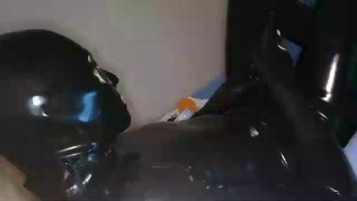 Gummikerl320 live cam on Cam4