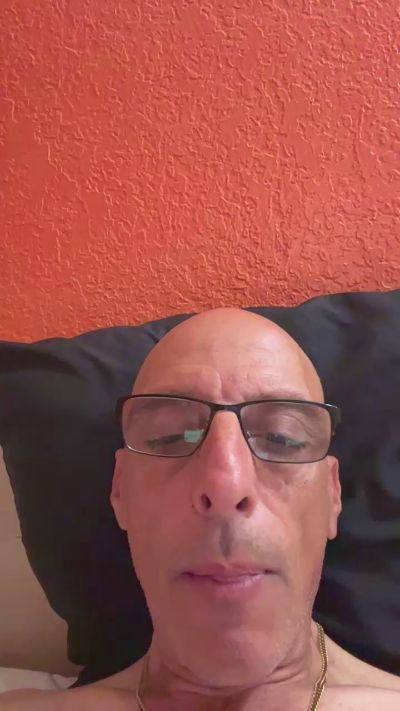 Gunta3 live cam on Cam4