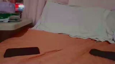 Gus83cr live cam on Cam4