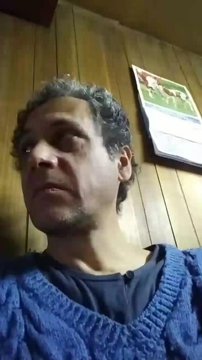 Gustavo27911972 live cam on Cam4