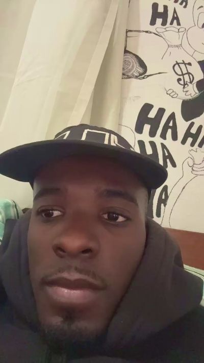 Gustavo_19y live cam on Cam4