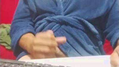 Gustavorweb live cam on Cam4