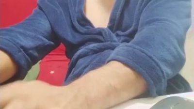 Gustavorweb live cam on Cam4