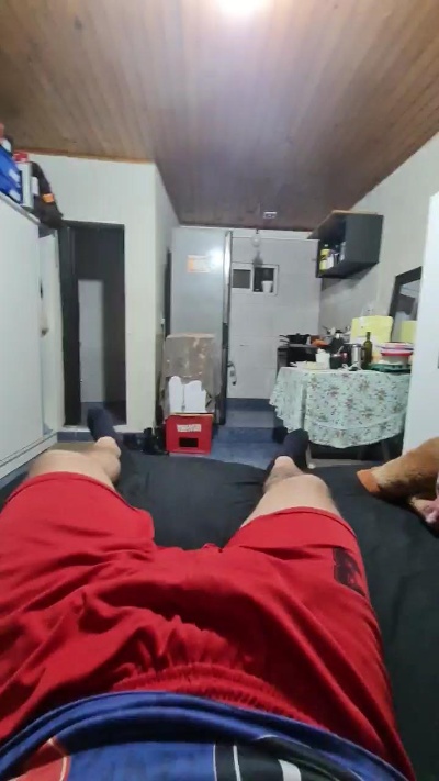 Gusti live cam on Cam4