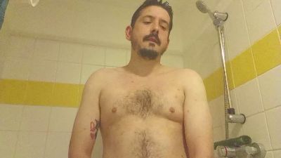 GutsXbsk live cam on Cam4
