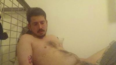 GutsXbsk live cam on Cam4