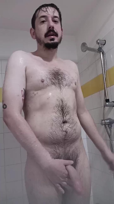 GutsXbsk live cam on Cam4