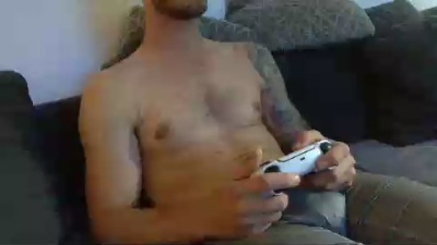 GuyFromNextDoor live cam on Cam4