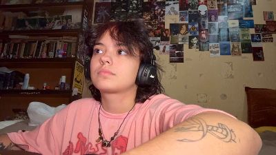 GwendaDesilva live cam on Cam4