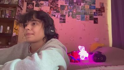 GwendaDesilva live cam on Cam4
