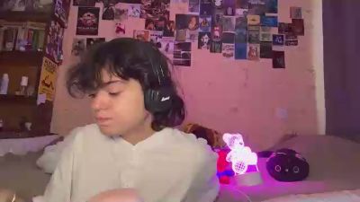 GwendaDesilva live cam on Cam4