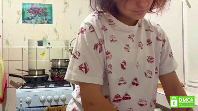 GwendaDesilva live cam on Cam4