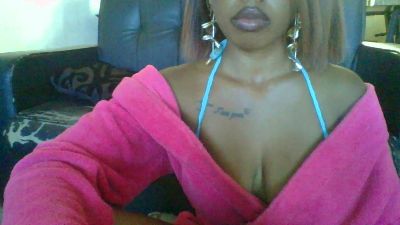 Gyalemasquee live cam on Cam4