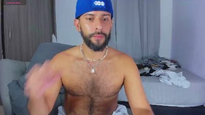 HAIRYBOYPEIN live cam on Cam4