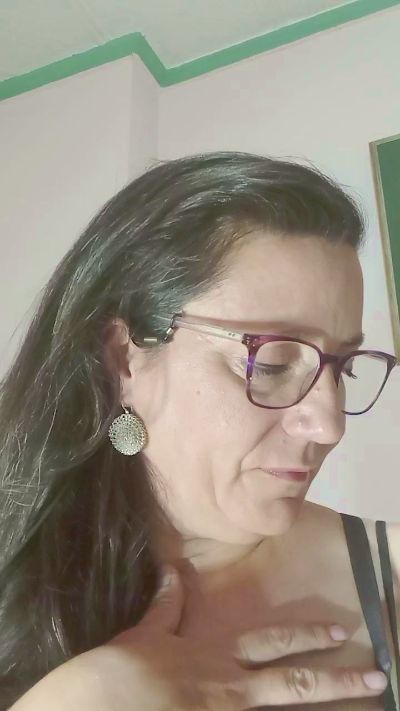 HAIRYPUSSYLIPS live cam on Cam4