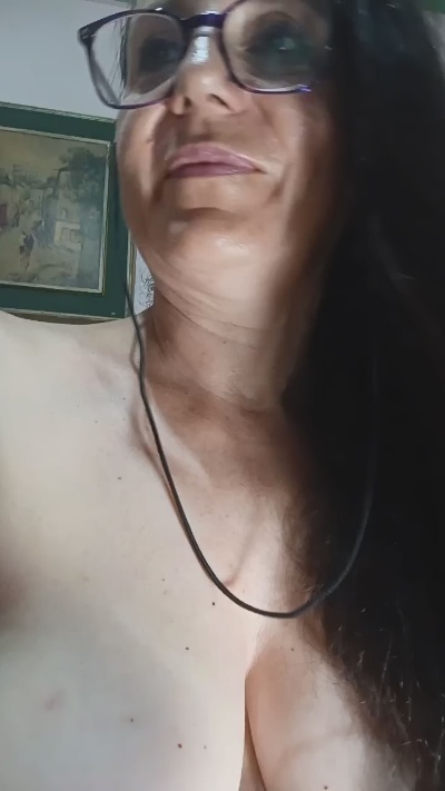 HAIRY_PUSSY_fr live cam on Cam4