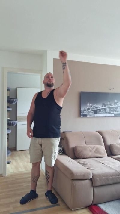 HAMC81CHIEMSEE live cam on Cam4