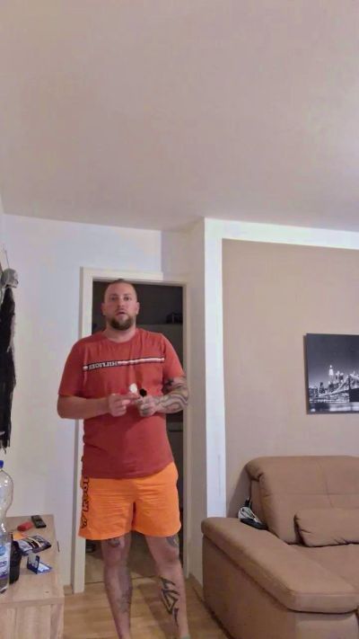 HAMC81CHIEMSEE live cam on Cam4
