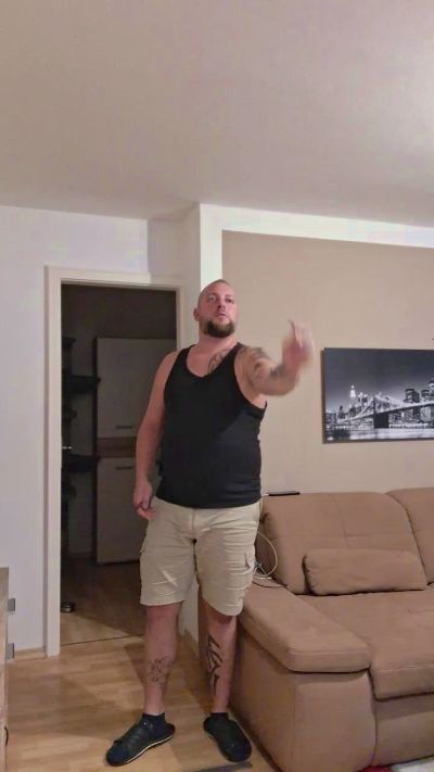 HAMC81CHIEMSEE live cam on Cam4