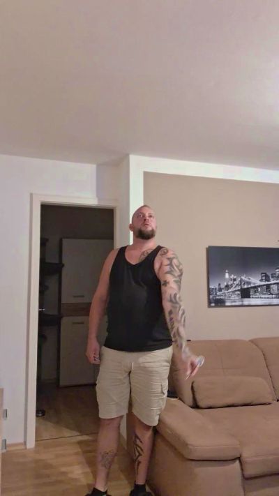 HAMC81CHIEMSEE live cam on Cam4
