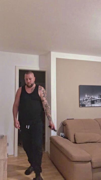 HAMC81CHIEMSEE live cam on Cam4