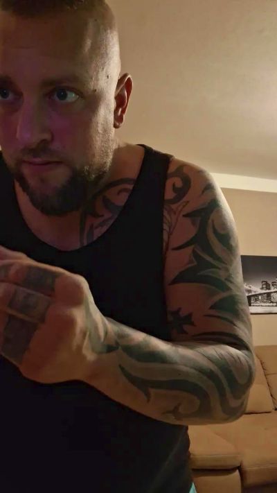 HAMC81CHIEMSEE live cam on Cam4