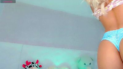 HANNA_QUEEN9 live cam on Cam4