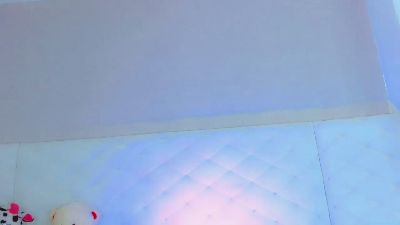 HANNA_QUEEN9 live cam on Cam4