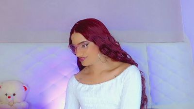 HANNA_QUEEN9 live cam on Cam4