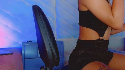 HANNA_QUEEN9 live cam on Cam4