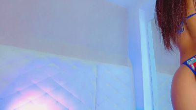 HANNA_QUEEN9 live cam on Cam4