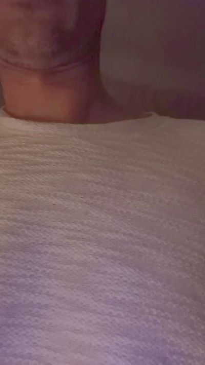 HECTOrr1r1 live cam on Cam4
