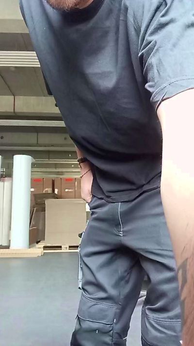 HECTOrr1r1 live cam on Cam4