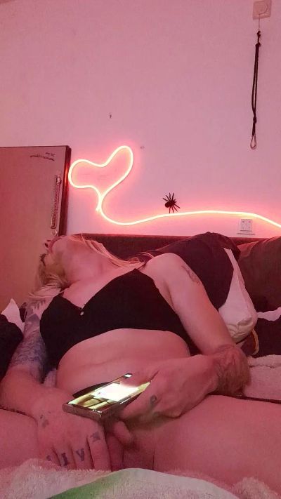 nude live sex HORNYHellokitty