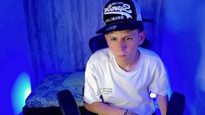 HOT_ATHLETES live cam on Cam4
