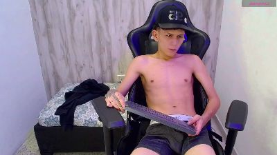 HOT_ATHLETES live cam on Cam4