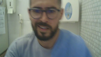 HShotsmilegyn live cam on Cam4