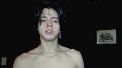 Hades_under1 live cam on Cam4
