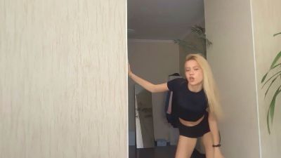 HaileyMillea live cam on Cam4