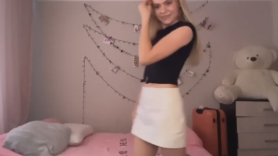 HaileyMillea live cam on Cam4