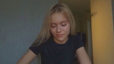 HaileyMillea live cam on Cam4