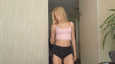 HaileyMillea live cam on Cam4