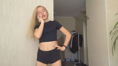 HaileyMillea live cam on Cam4