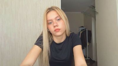 HaileyMillea live cam on Cam4