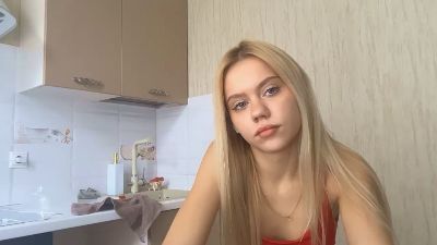 HaileyMillea live cam on Cam4