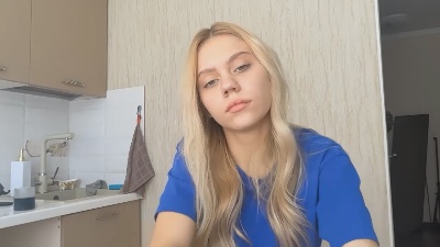 HaileyMillea live cam on Cam4