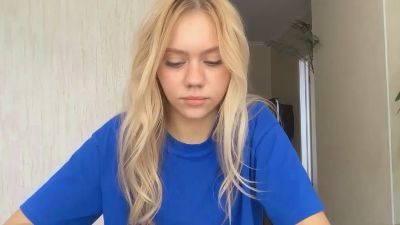 HaileyMillea live cam on Cam4